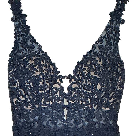 Faviana 8000 Rhinestones Lace Appliqued Long Mesh Deep V-Neck Dress Women 6 NWT - Picture 4 of 14